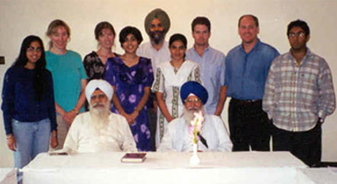 Students with leading taksāli scholars (1998)